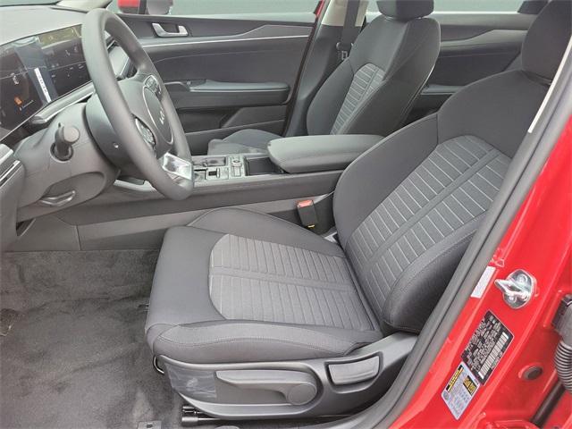 new 2025 Kia K5 car, priced at $27,670