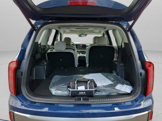 new 2025 Kia Telluride car, priced at $42,830