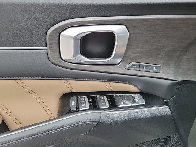 new 2025 Kia Sorento car, priced at $47,360