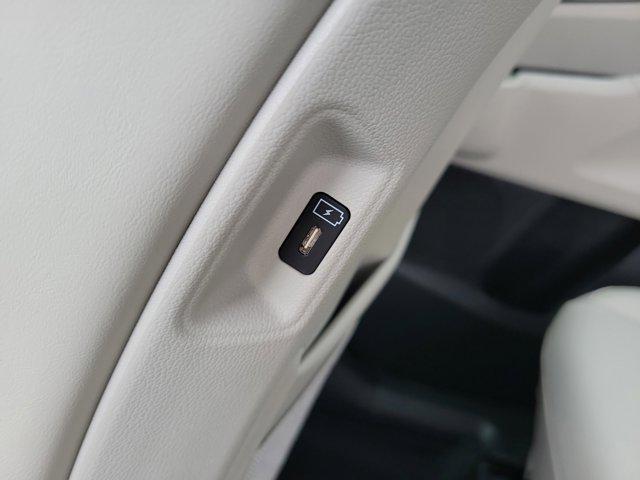 new 2025 Kia Sorento car, priced at $34,755
