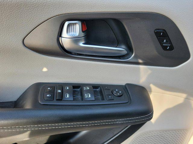 used 2023 Chrysler Pacifica car, priced at $23,500