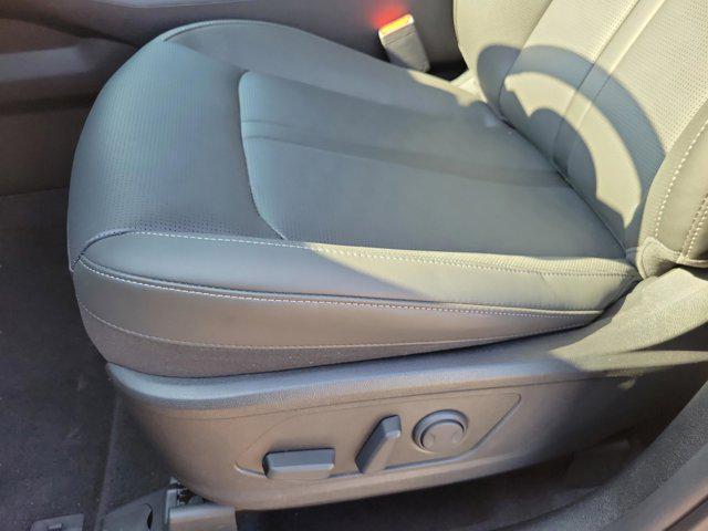 new 2025 Kia Sorento car, priced at $38,285
