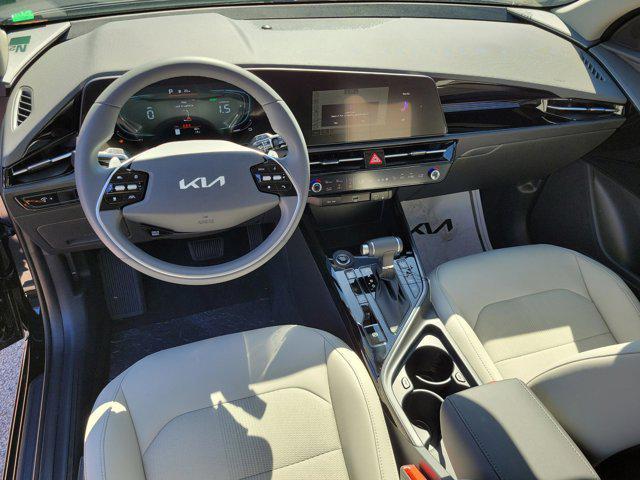 new 2025 Kia Niro car, priced at $30,795