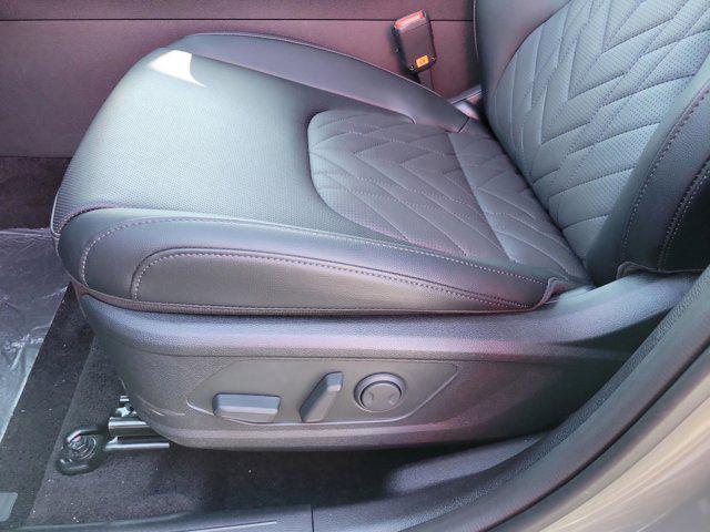 new 2025 Kia Sportage car, priced at $33,360