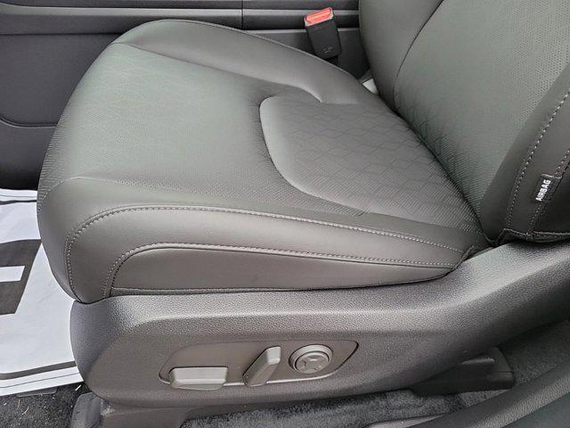 new 2025 Kia Carnival car, priced at $48,590