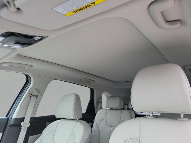 new 2025 Kia Sorento car, priced at $38,780