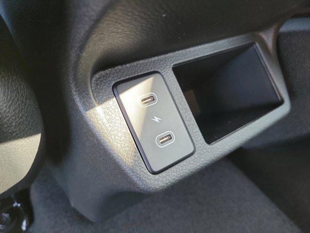 new 2025 Kia Seltos car, priced at $25,100