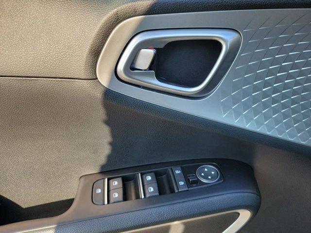 new 2025 Kia Soul car, priced at $21,618