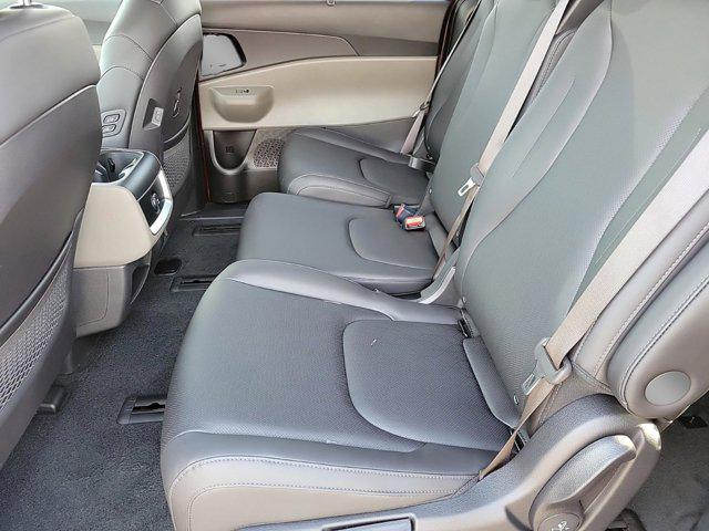 new 2025 Kia Carnival Hybrid car, priced at $44,575
