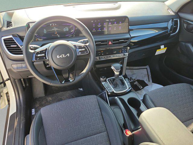 new 2025 Kia Seltos car, priced at $25,645