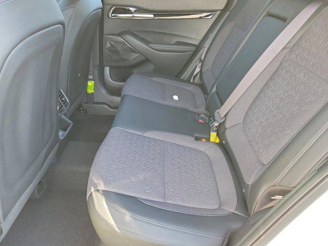 new 2025 Kia Seltos car, priced at $25,645