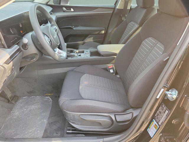 new 2025 Kia K5 car, priced at $27,050