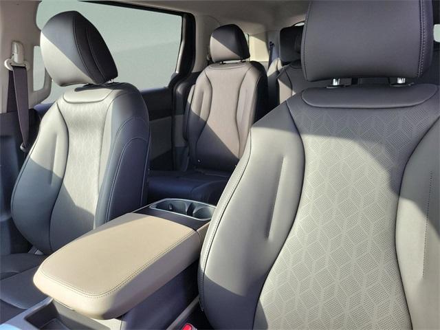new 2026 Kia Carnival car, priced at $42,325