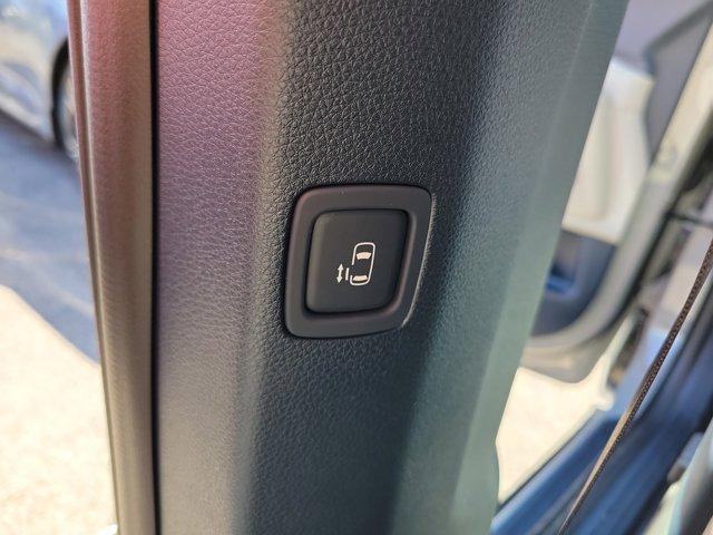 new 2025 Kia Carnival car, priced at $43,195