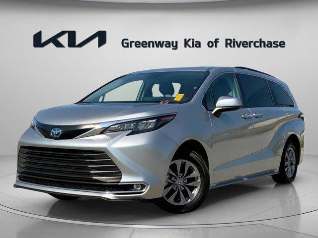 used 2024 Toyota Sienna car, priced at $43,800
