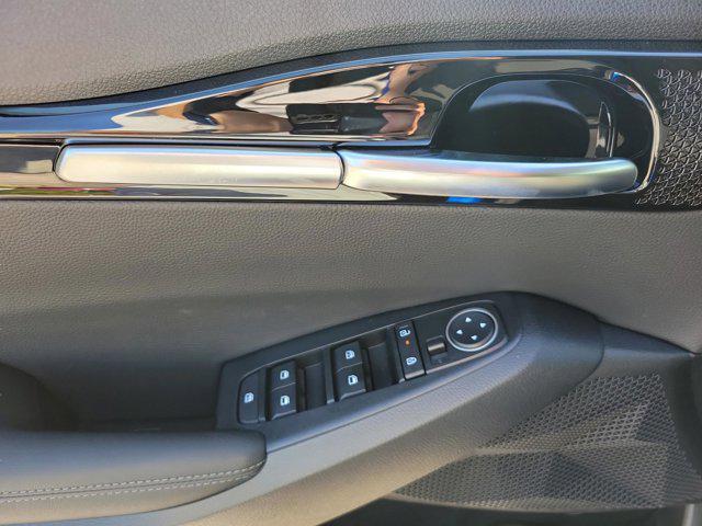 new 2025 Kia Seltos car, priced at $25,100