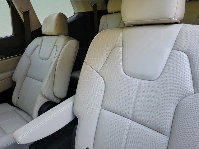 used 2024 Kia Telluride car, priced at $36,000