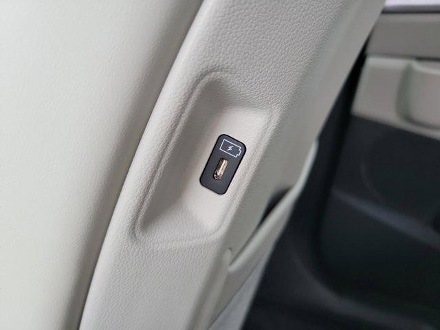 new 2025 Kia Sorento car, priced at $38,780