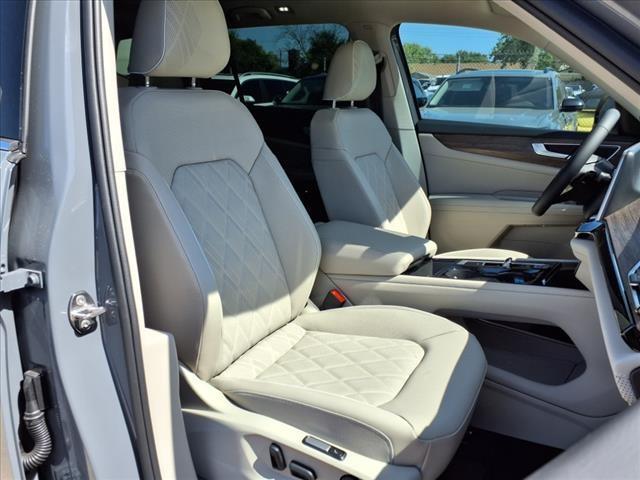 new 2025 Volkswagen Atlas car, priced at $53,827