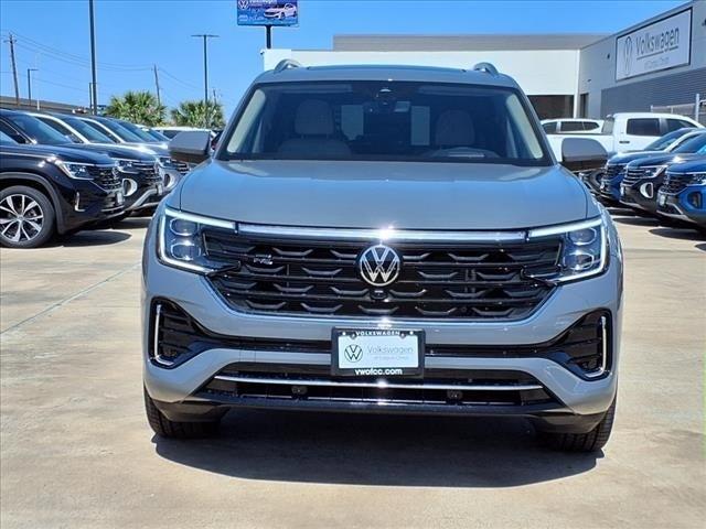 new 2025 Volkswagen Atlas car, priced at $52,427