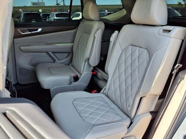 new 2025 Volkswagen Atlas car, priced at $52,427
