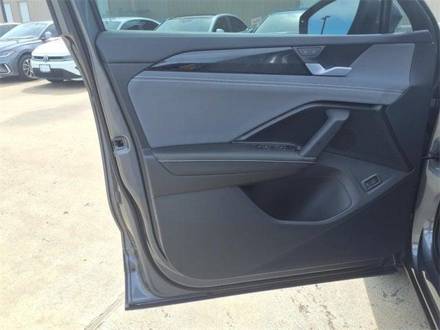 new 2025 Volkswagen Tiguan car, priced at $33,104