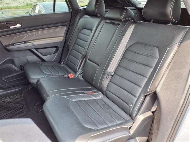 used 2021 Volkswagen Atlas Cross Sport car, priced at $29,998