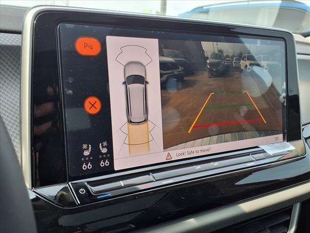 new 2025 Volkswagen Atlas car, priced at $45,098