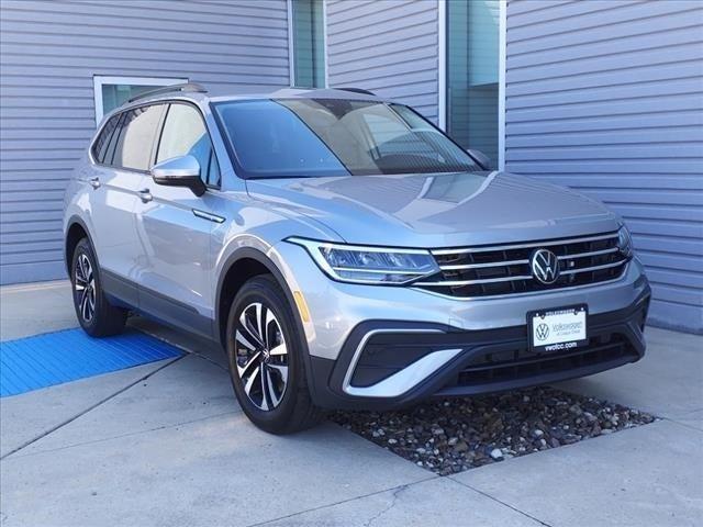 new 2024 Volkswagen Tiguan car, priced at $28,305