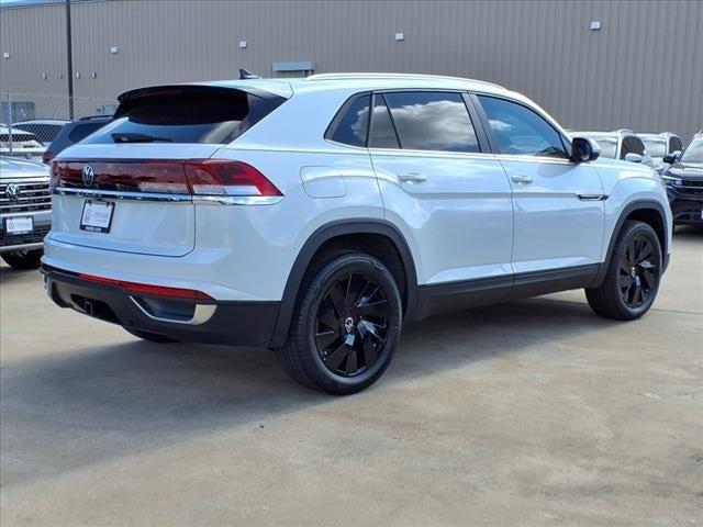 new 2025 Volkswagen Atlas Cross Sport car, priced at $44,011