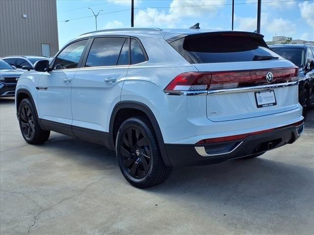 new 2025 Volkswagen Atlas Cross Sport car, priced at $44,011