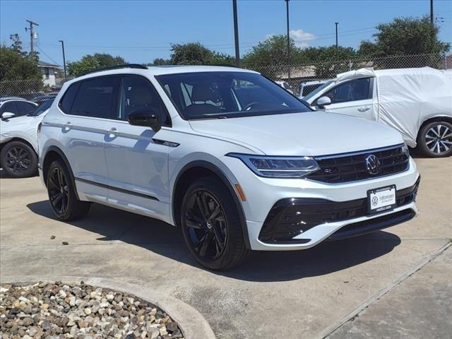 new 2024 Volkswagen Tiguan car, priced at $34,214