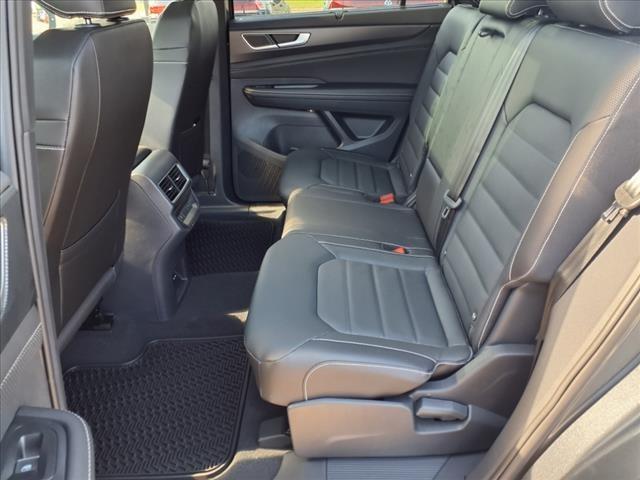 new 2025 Volkswagen Atlas Cross Sport car, priced at $46,652
