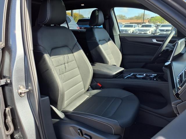 new 2025 Volkswagen Atlas Cross Sport car, priced at $46,652