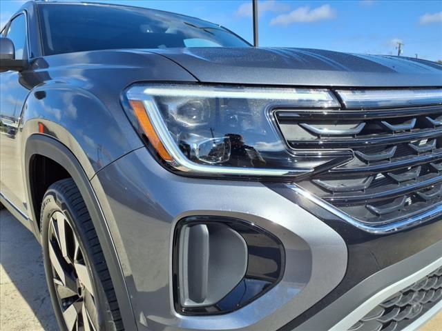 new 2025 Volkswagen Atlas Cross Sport car, priced at $46,652