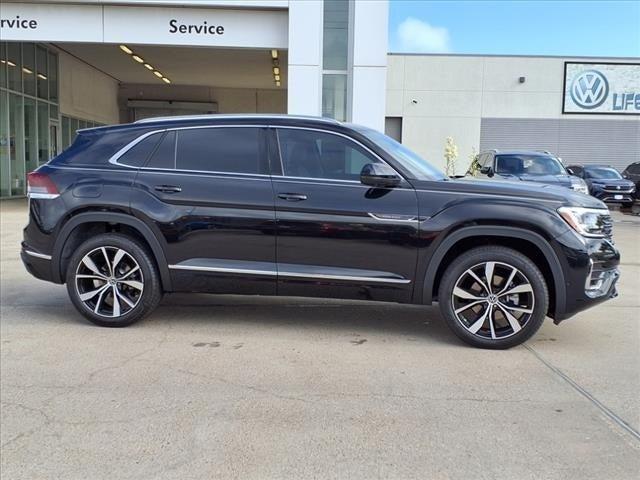 new 2024 Volkswagen Atlas Cross Sport car, priced at $50,131