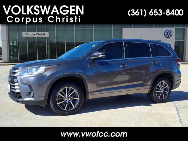 used 2018 Toyota Highlander car, priced at $22,495