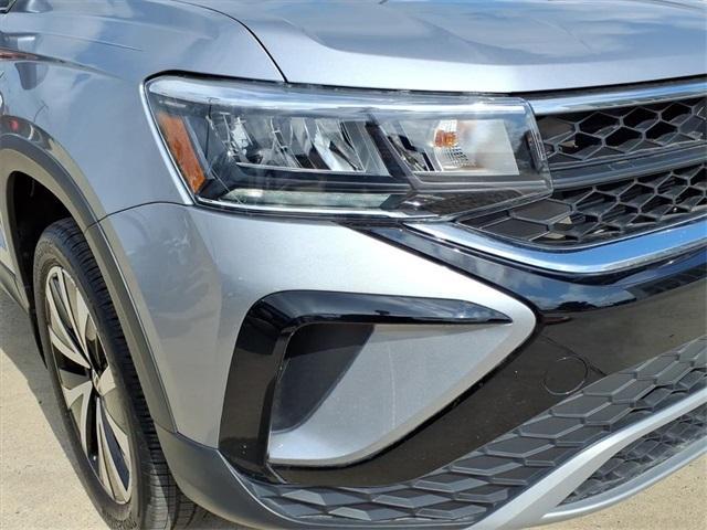 new 2024 Volkswagen Taos car