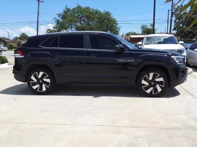 new 2024 Volkswagen Atlas Cross Sport car, priced at $39,399