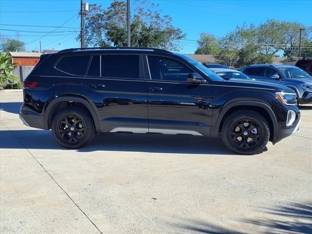 new 2025 Volkswagen Atlas car, priced at $45,904