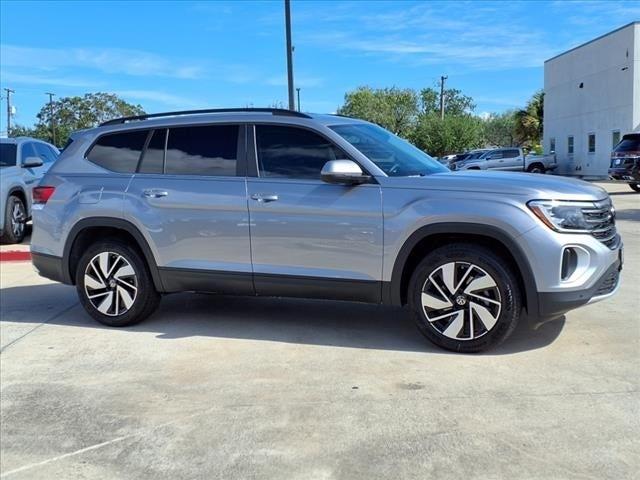 new 2024 Volkswagen Atlas car, priced at $40,525