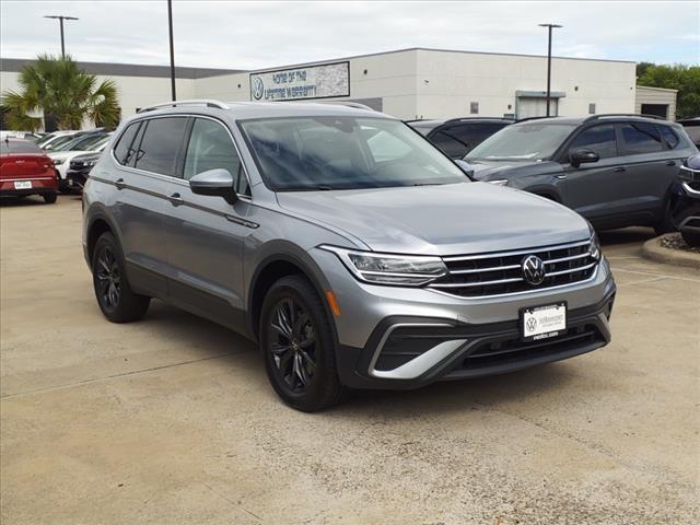 new 2024 Volkswagen Tiguan car, priced at $32,406