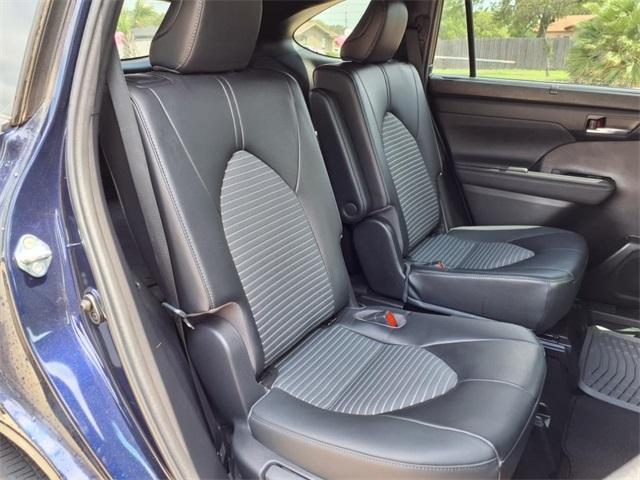 used 2023 Toyota Highlander car, priced at $44,995