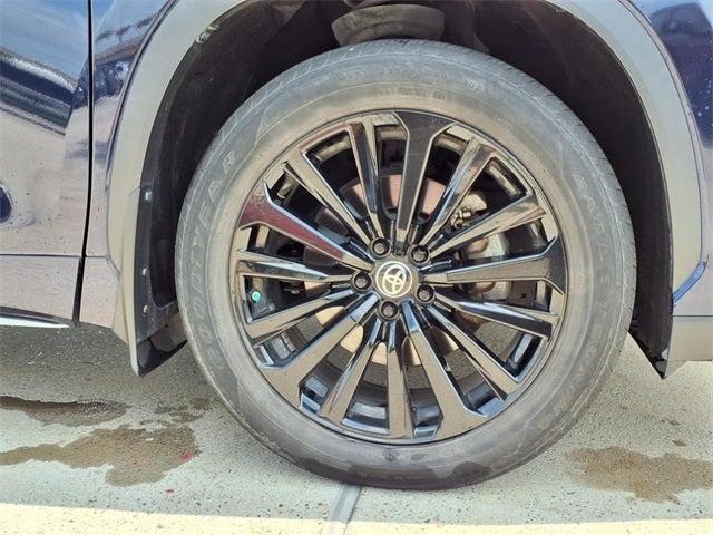 used 2023 Toyota Highlander car, priced at $40,660