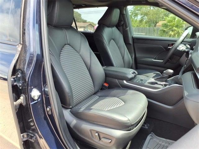 used 2023 Toyota Highlander car, priced at $40,660