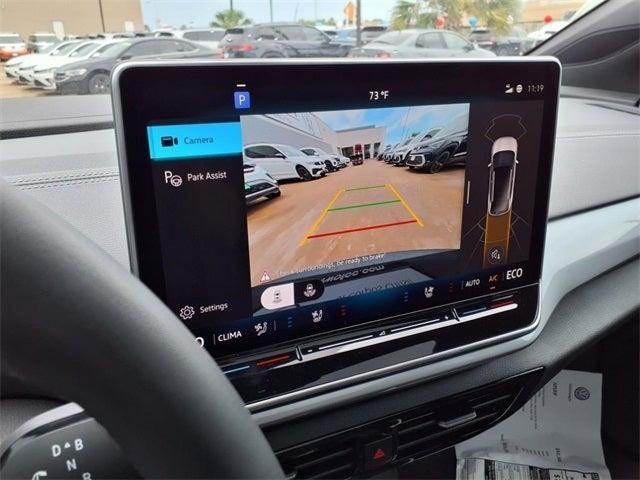 new 2025 Volkswagen ID.4 car, priced at $46,030