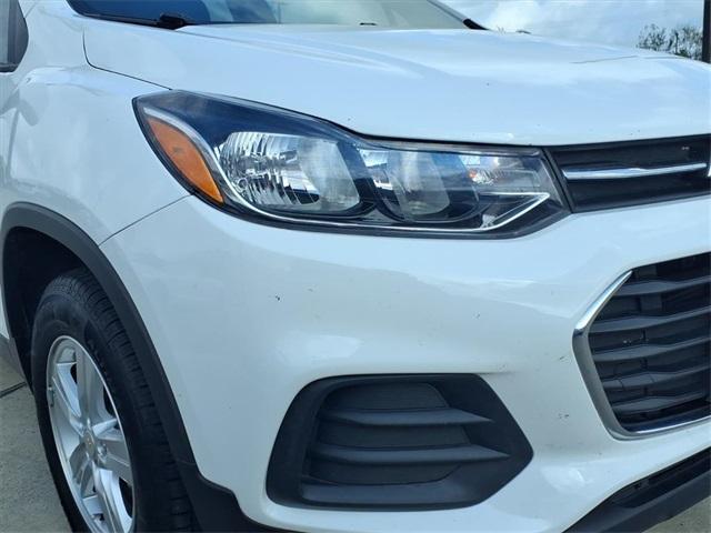 used 2022 Chevrolet Trax car, priced at $14,995