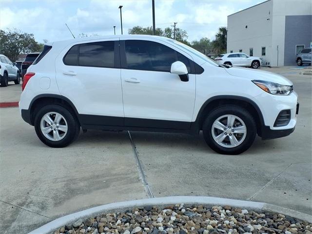 used 2022 Chevrolet Trax car, priced at $14,995