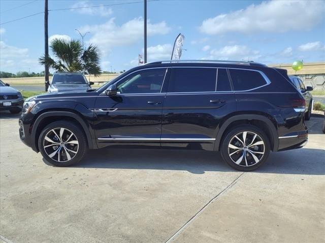 new 2024 Volkswagen Atlas car, priced at $53,063