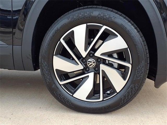 new 2025 Volkswagen Atlas car, priced at $41,002